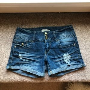 No Boundaries Jean shorts